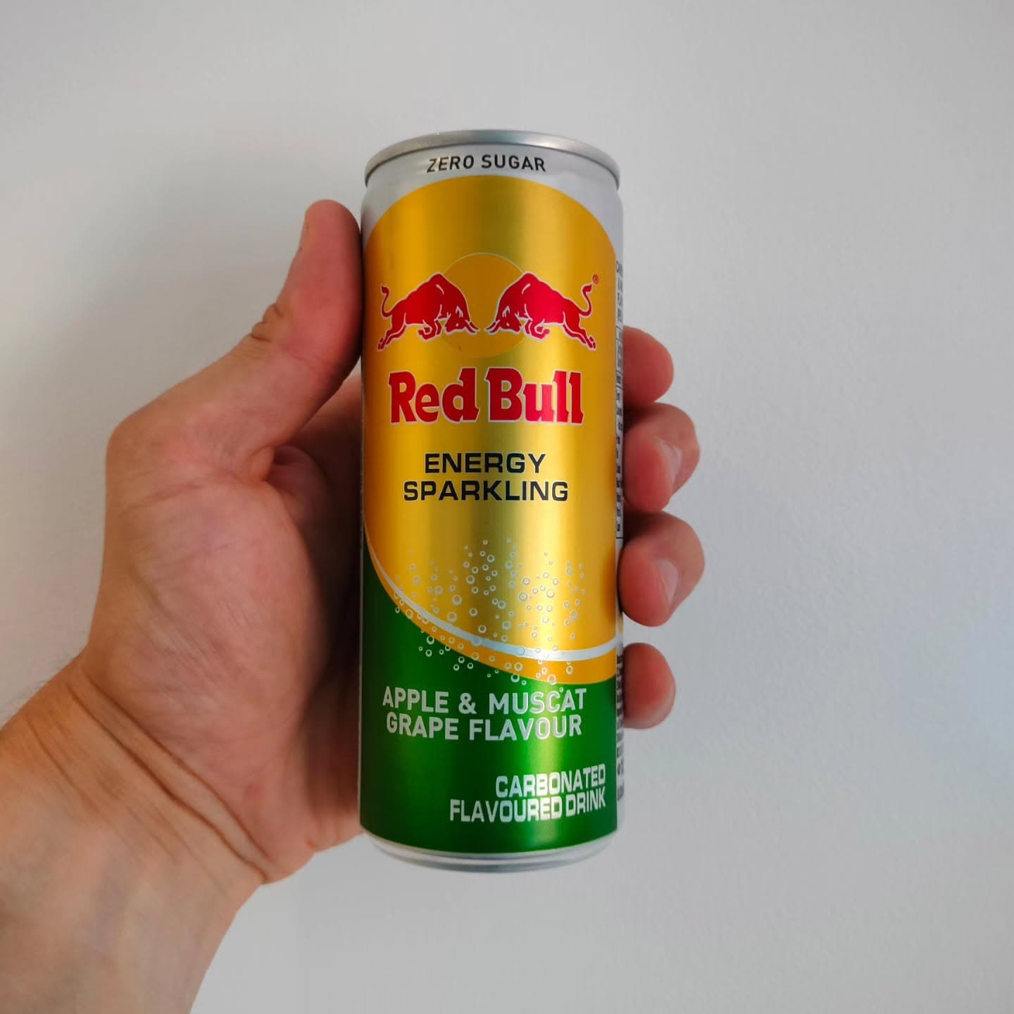 Red Bull Apple & Muscat Grape